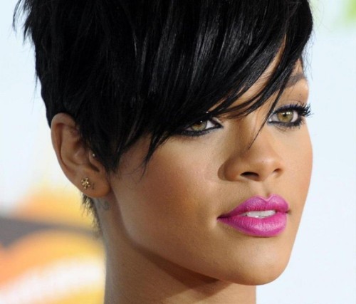 Rihanna Cabelo Curto
